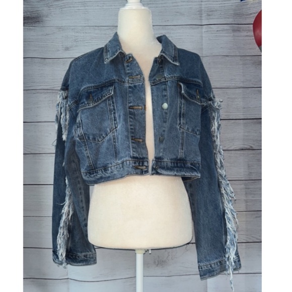 NWT Shein SXY Fringe Trim Drop Shoulder Denim Jacket - Picture 4 of 6